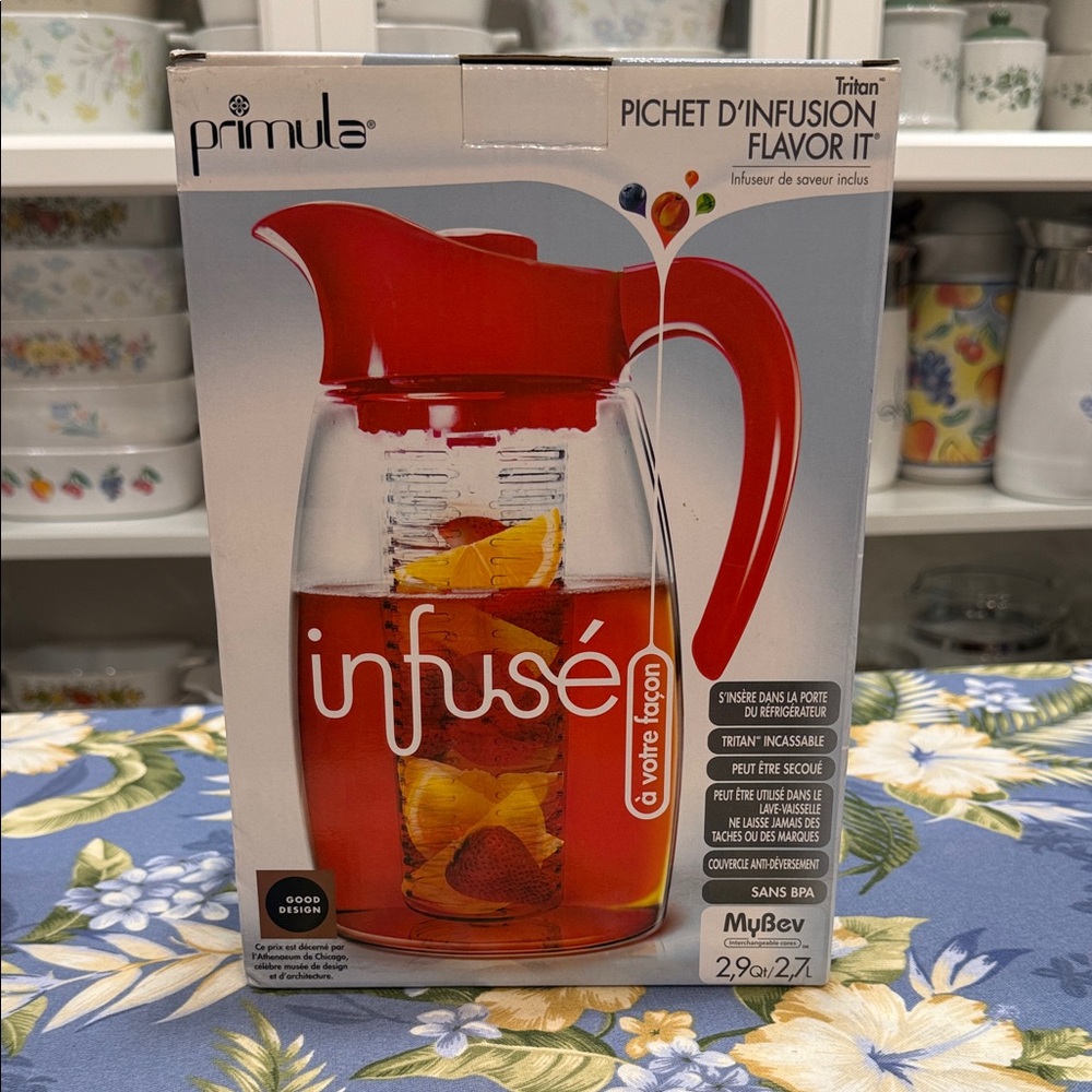Primula Red Infusé Pitcher